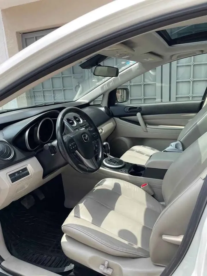 Mazda CX-7 2012 Automática | 97,345 km | SUV Elegante con Enganche desde $20,000