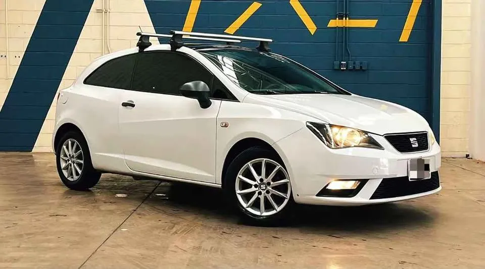 SEAT Ibiza 2015 Manual | Hatchback Deportivo y Económico con Enganche desde $20,000