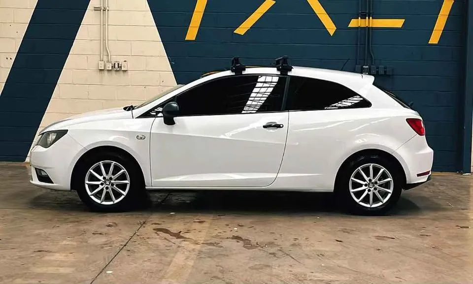 SEAT Ibiza 2015 Manual | Hatchback Deportivo y Económico con Enganche desde $20,000