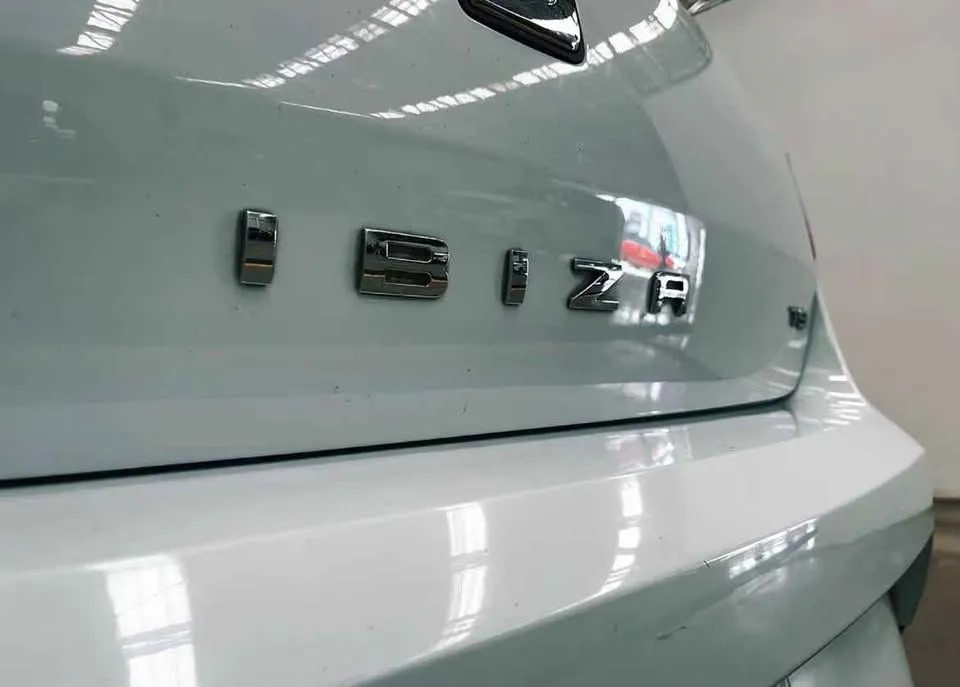 SEAT Ibiza 2015 Manual | Hatchback Deportivo y Económico con Enganche desde $20,000