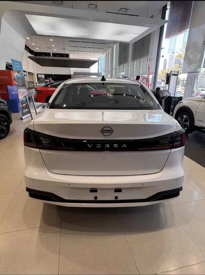 Nissan Versa Advance 2026 | ¡NUEVO 0 KM, Tecnológico y Sin Revisar Buró!