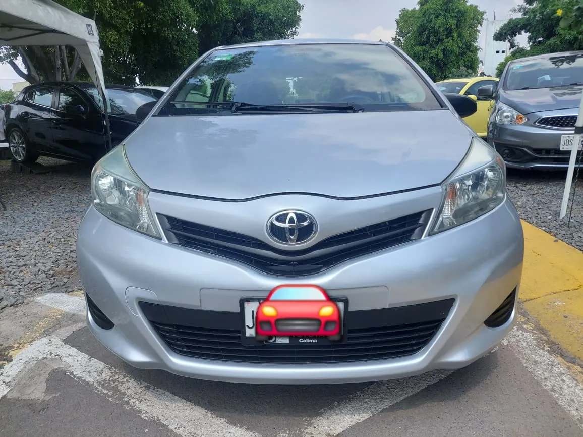 🚨🚨ATENCIÓN SE VENDE BONITO YARIS 2014