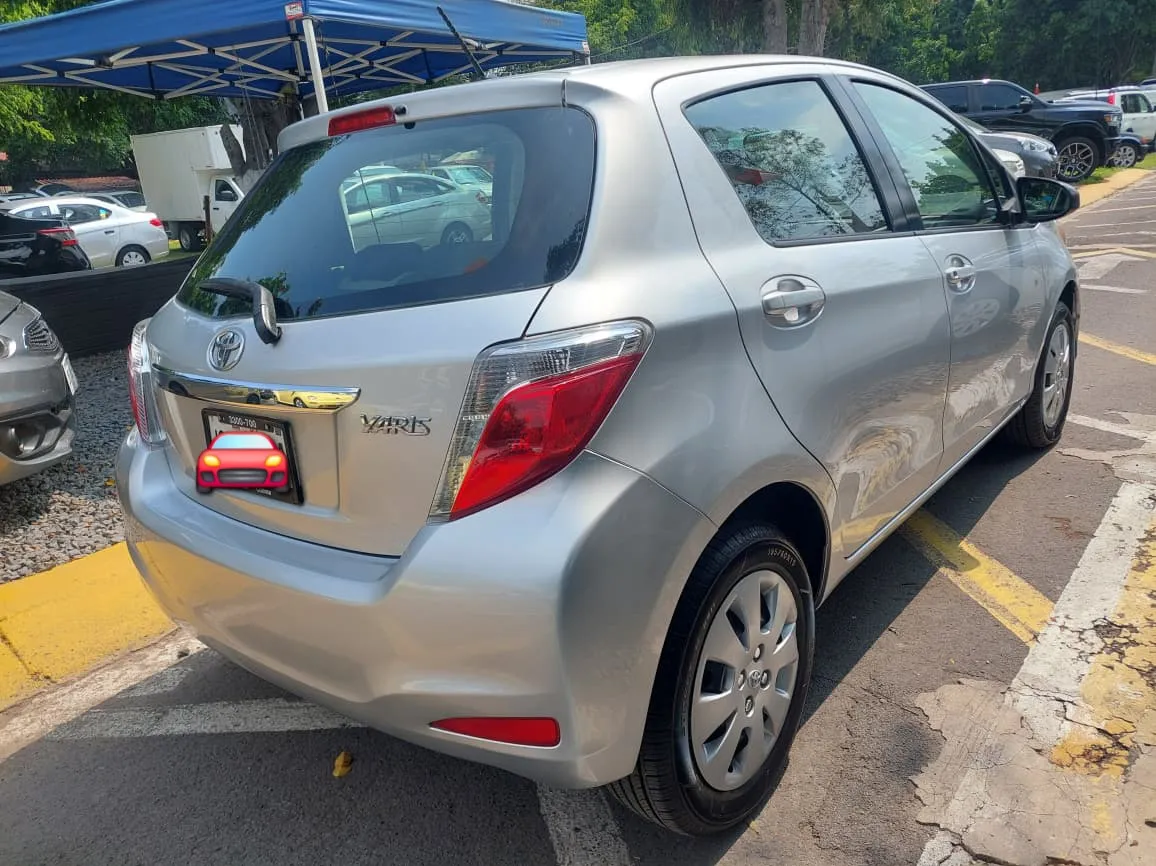🚨🚨ATENCIÓN SE VENDE BONITO YARIS 2014