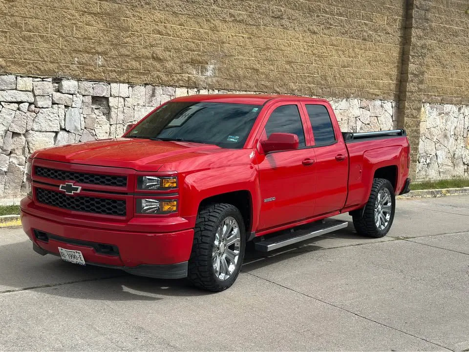 Chevrolet Silverado 2500 2014 | ¡V8, Solo 64k km y Lista para Exigentes!