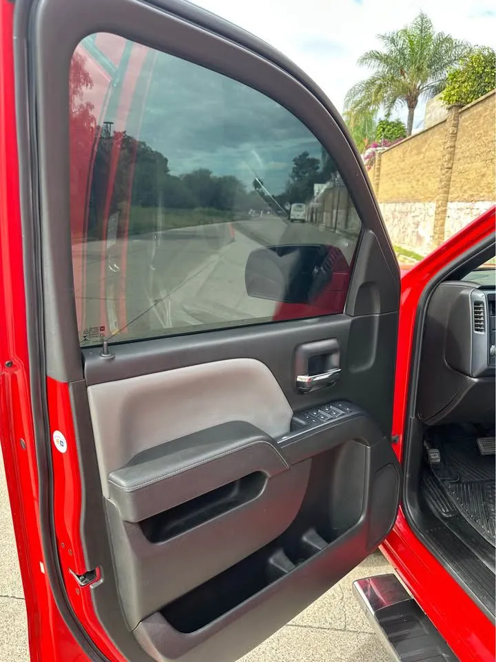 Chevrolet Silverado 2500 2014 | ¡V8, Solo 64k km y Lista para Exigentes!