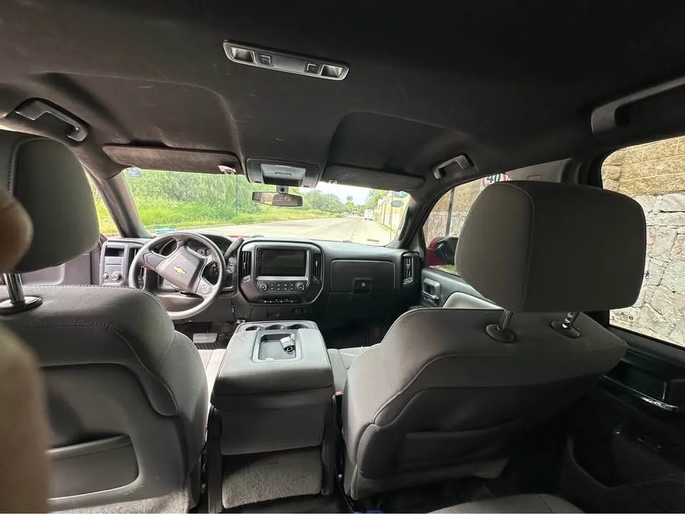 Chevrolet Silverado 2500 2014 | ¡V8, Solo 64k km y Lista para Exigentes!