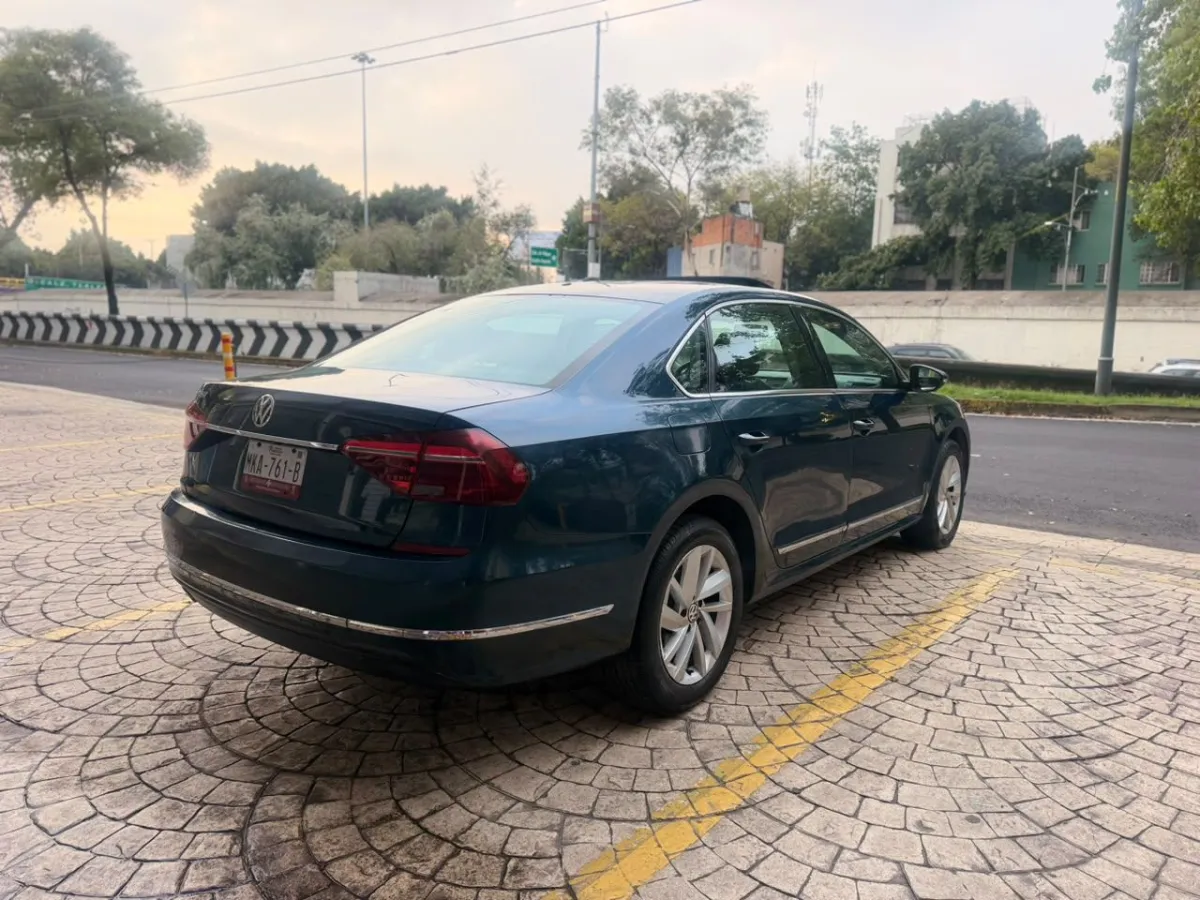 VOLKSWAGEN PASSAT HIGHLINE 2018