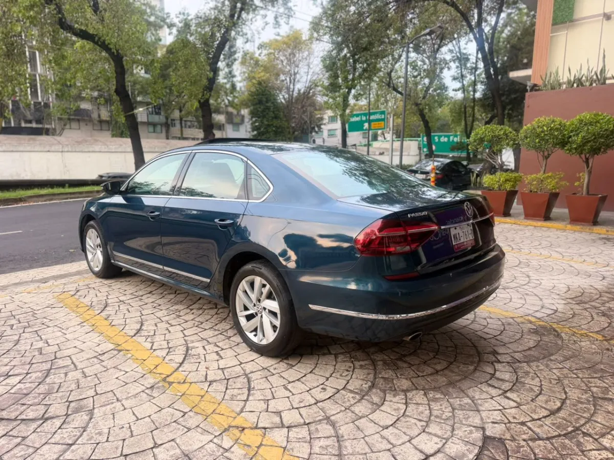 VOLKSWAGEN PASSAT HIGHLINE 2018