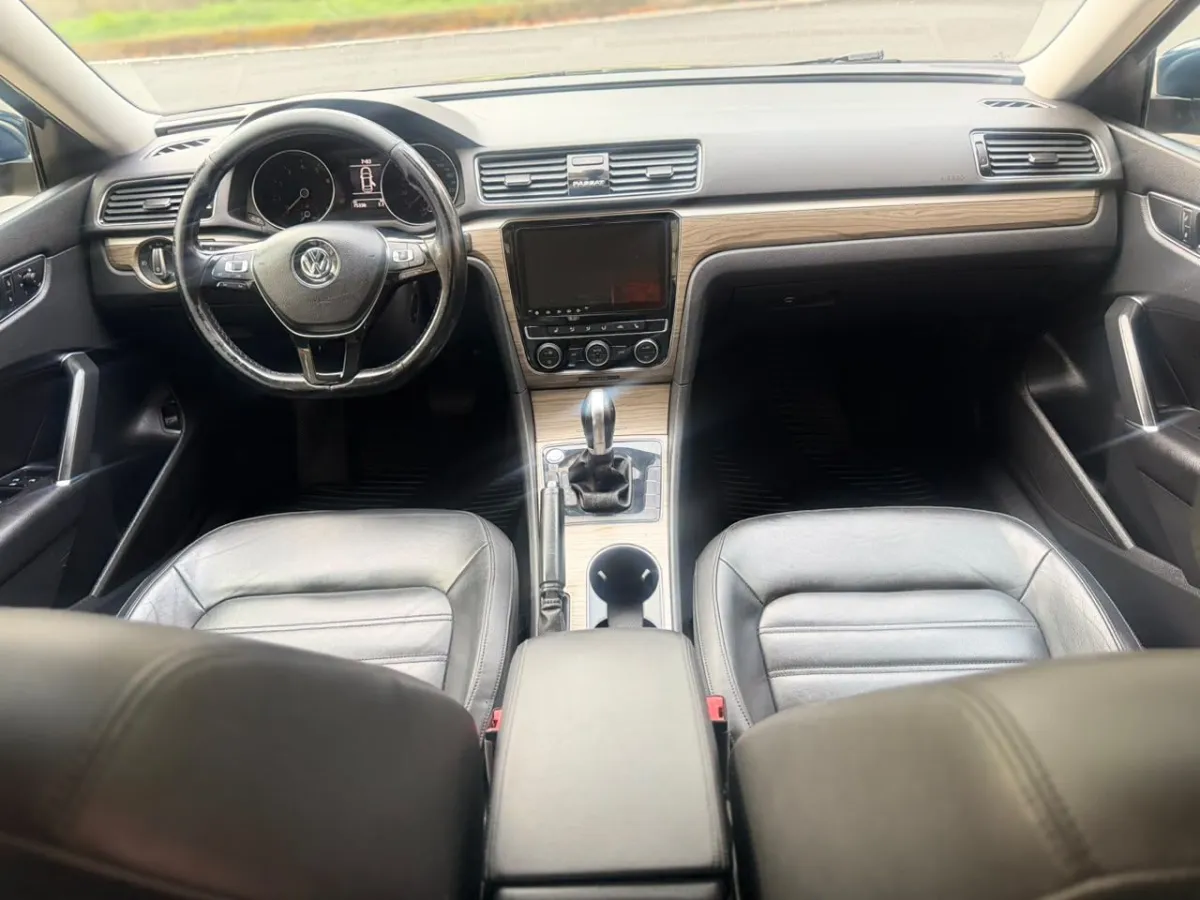 VOLKSWAGEN PASSAT HIGHLINE 2018