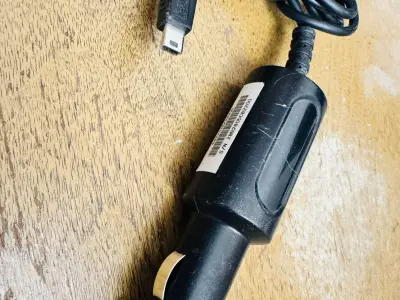 Cargador para Auto MITAC 🚗⚡ | Original | Ideal para GPS / Dispositivos